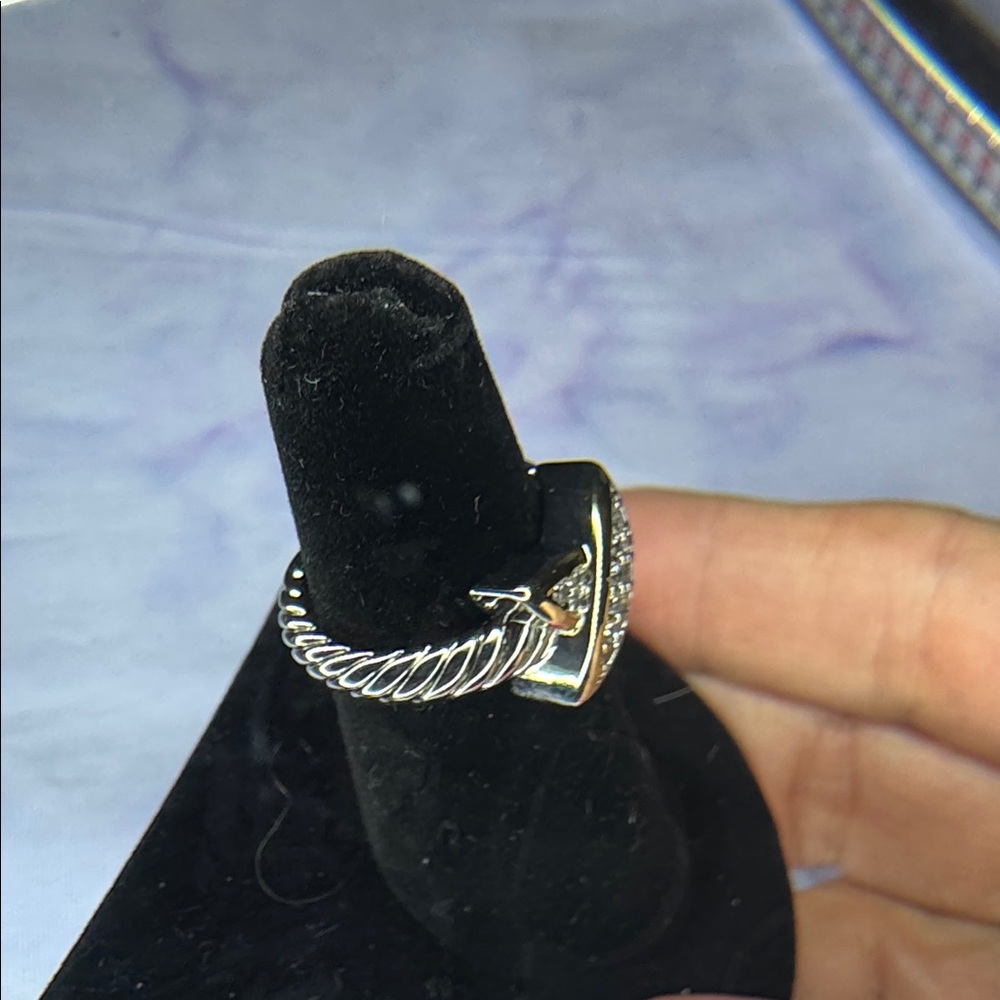 Two-Tone Pavé Star Ring - Women Jewelry - Picture 2 of 3